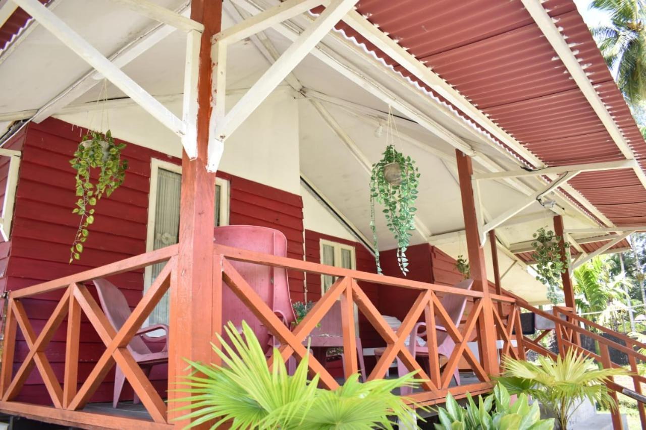Pondok Oma Lasikin Extérieur photo